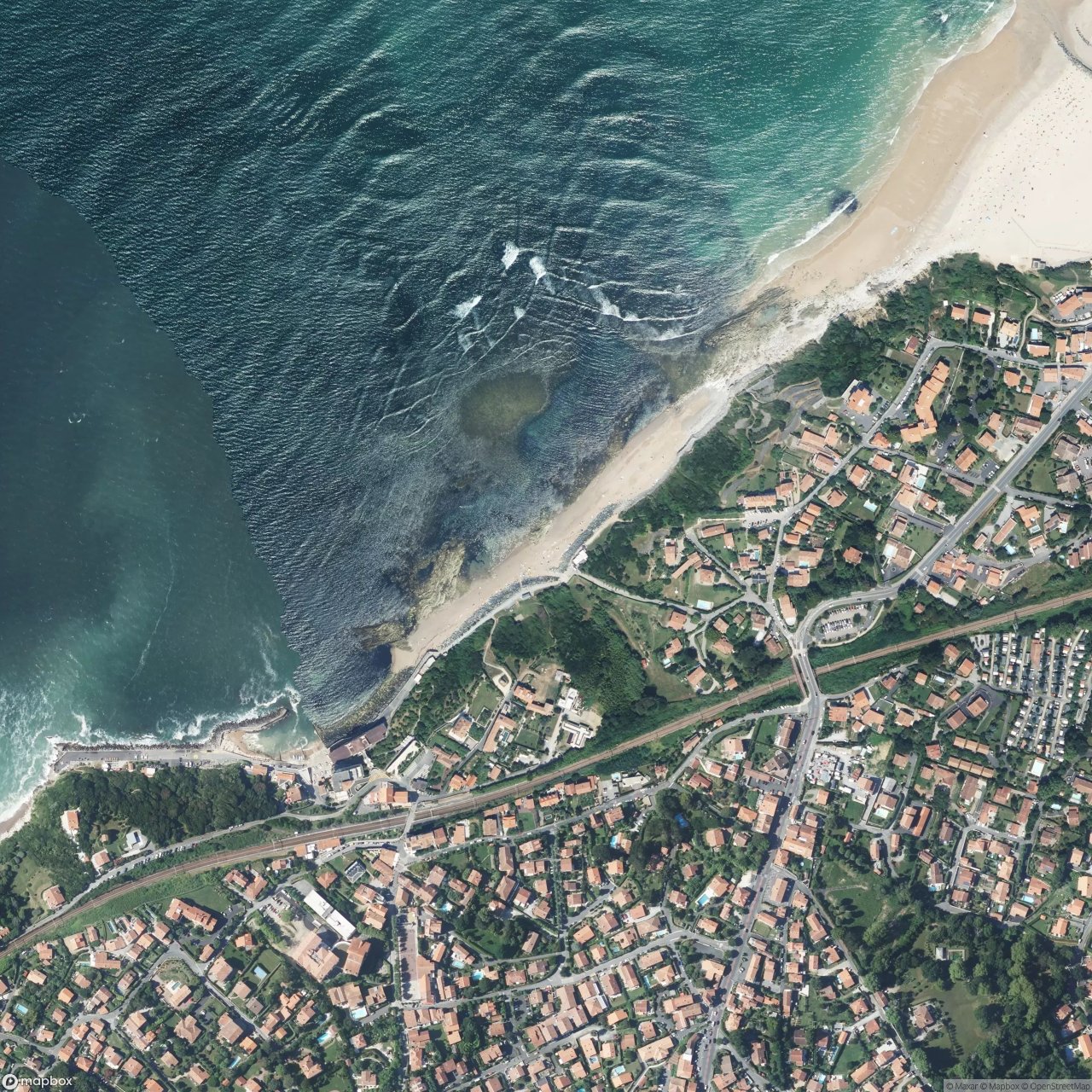 Parlementia surf break