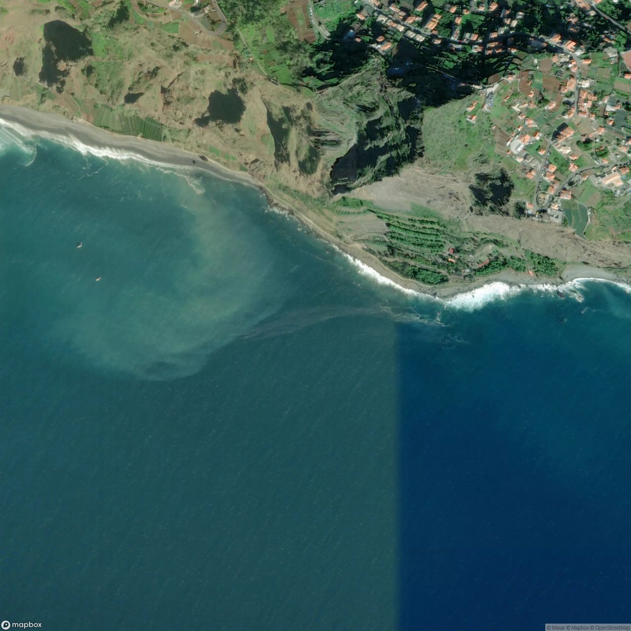Cabo Girao surf break