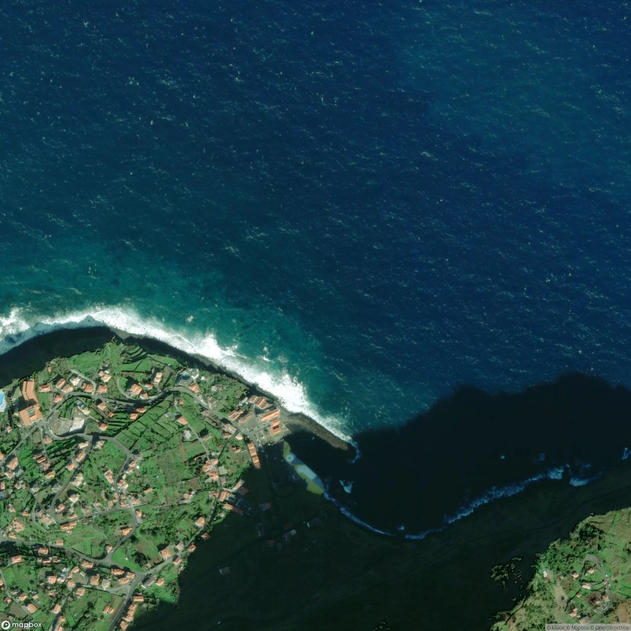 Ponta Delgada surf break