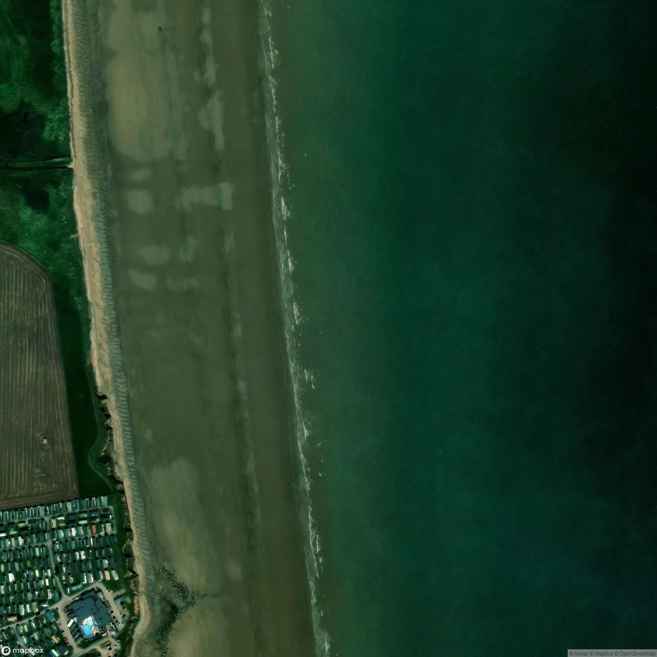 Fraisthorpe surf break