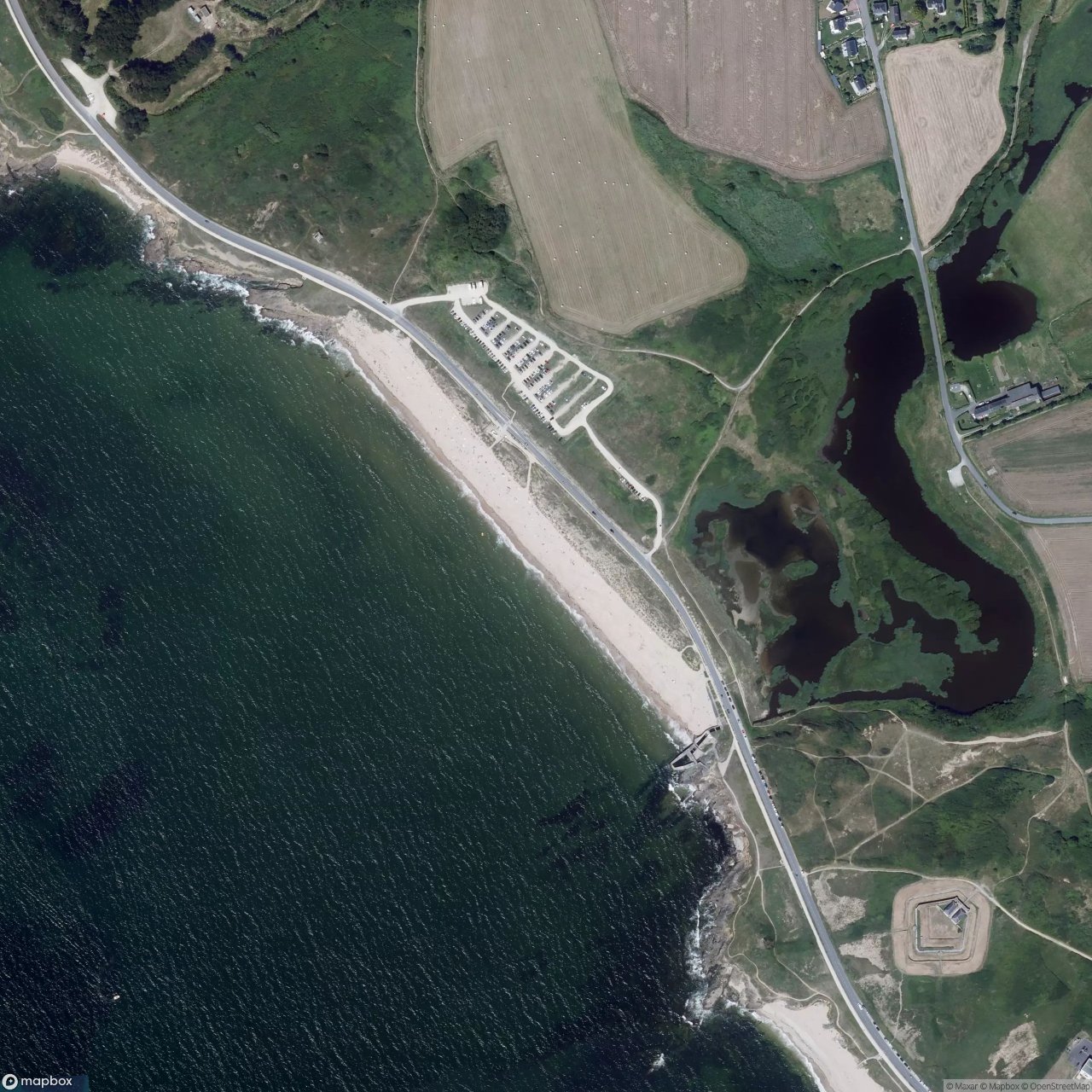 Plage du Loch surf break