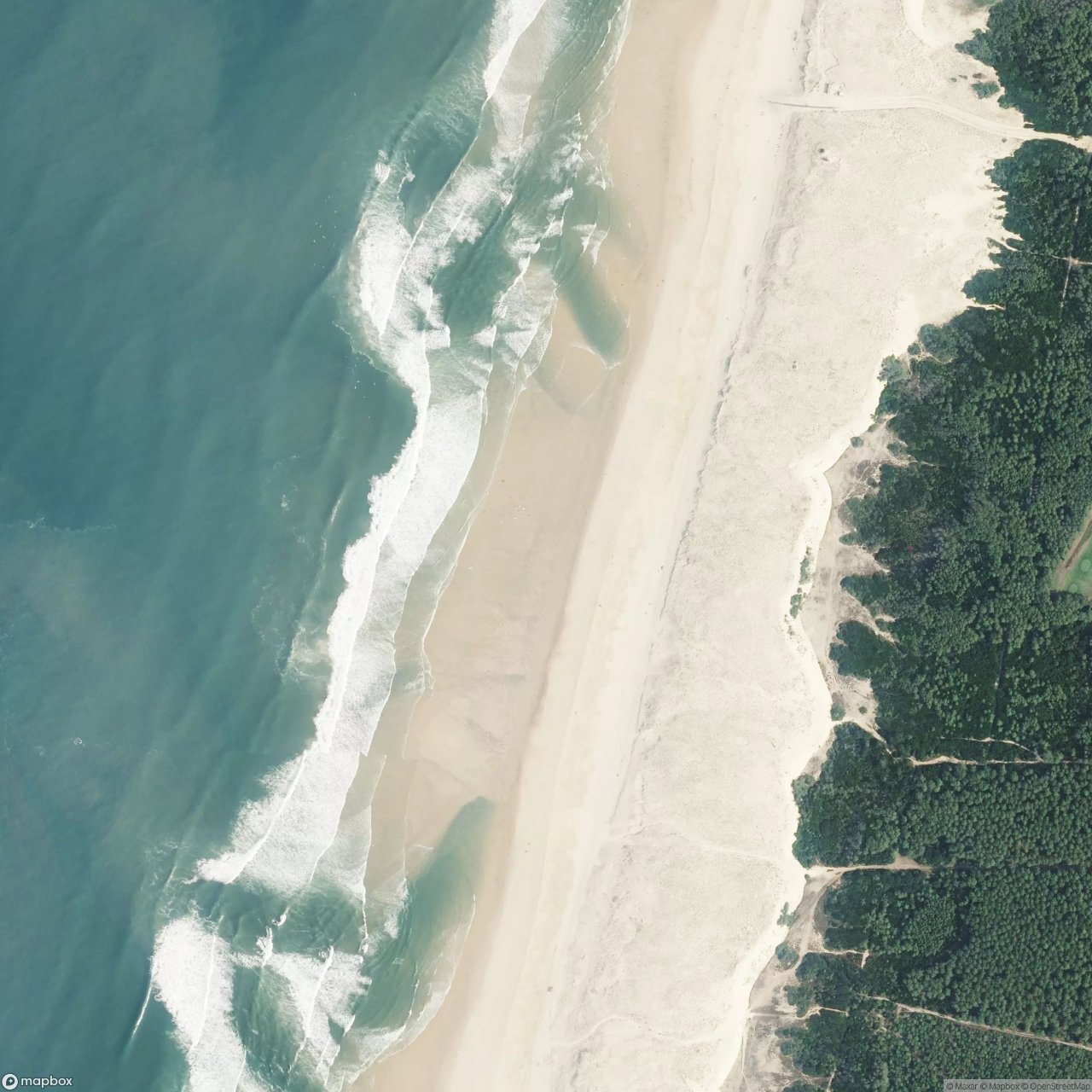 Plage des Chênes-Lièges surf break